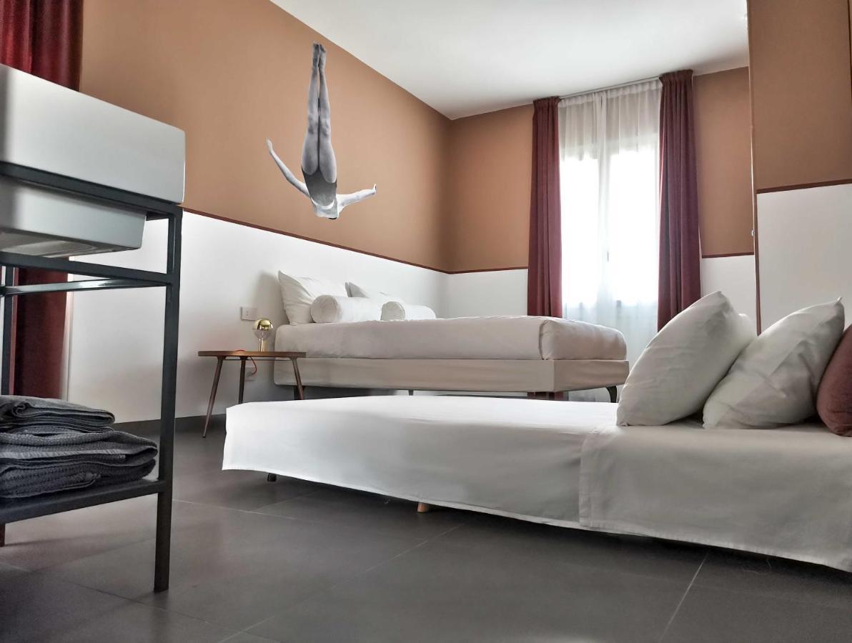 Casa Sebina - Your Design Home On The Lake - 3 Bathrooms 3 Bedrooms Desenzano del Garda Buitenkant foto